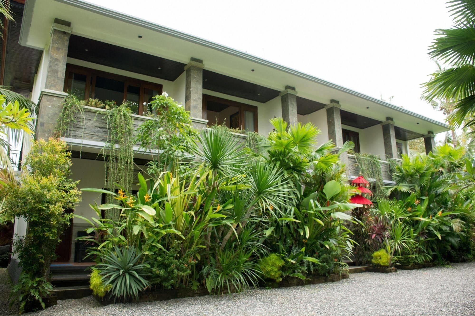 The Galuh Pekutatan Hotel Pulukan Exterior photo